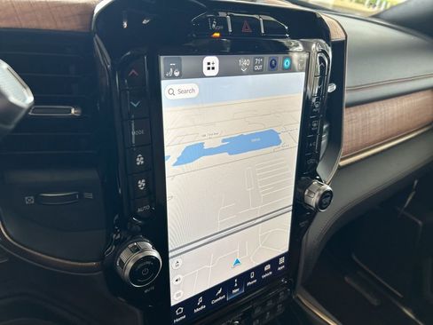 New 2023 RAM 3500 Limited image 12