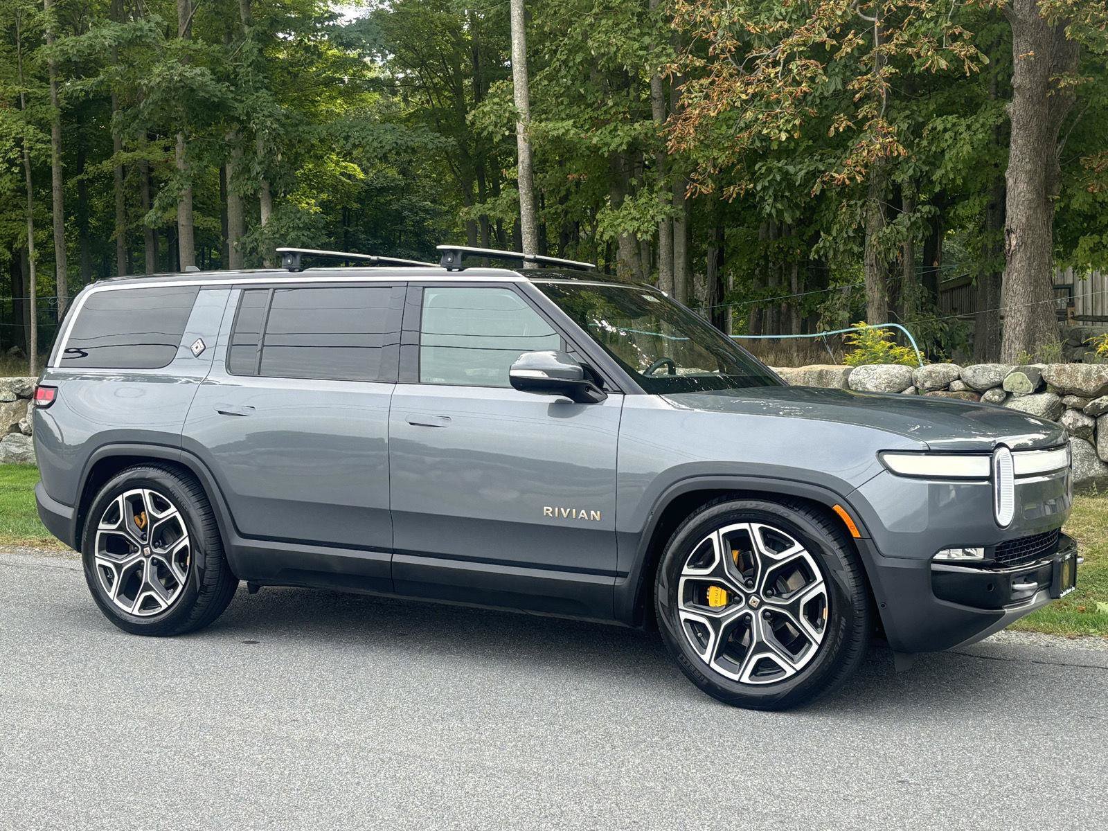 Used 2022 Rivian R1S Launch Edition Quad AWD/4WD image 19