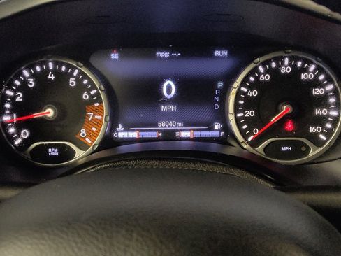 Used 2020 Jeep Renegade Altitude w/ UConnect 8.4 Nav Group FWD image 23