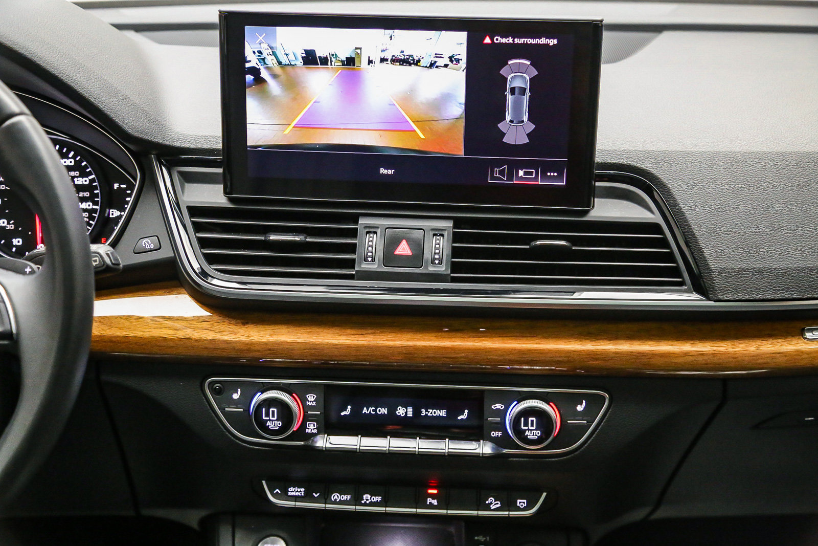 Certified 2023 Audi Q5 2.0T Premium w/ Convenience Package AWD/4WD image 14