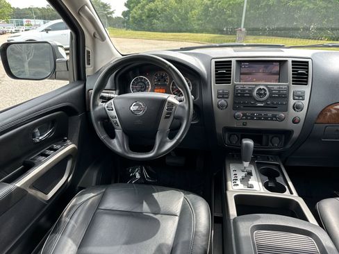 Used 2015 Nissan Armada SL w/ Moonroof Package RWD image 23