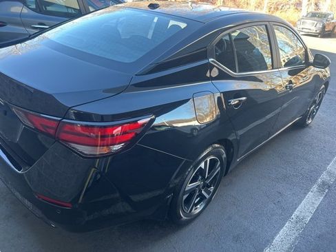 New 2025 Nissan Sentra SV w/ Trunk Package image 5