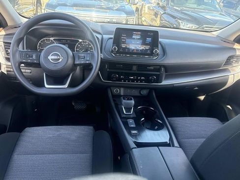 Used 2023 Nissan Rogue SV FWD image 13