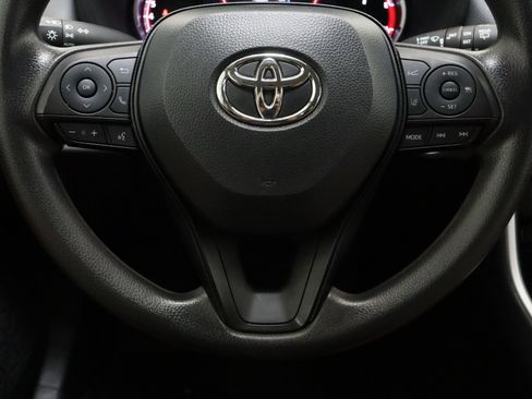 Used 2025 Toyota RAV4 XLE FWD image 24