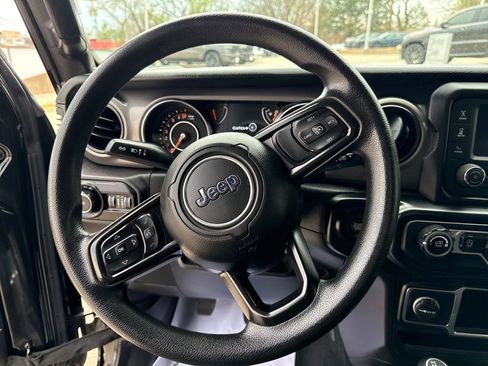 Used 2021 Jeep Wrangler Sport AWD/4WD image 14