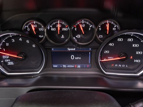 Used 2019 Chevrolet Silverado 1500 LT AWD/4WD image 26