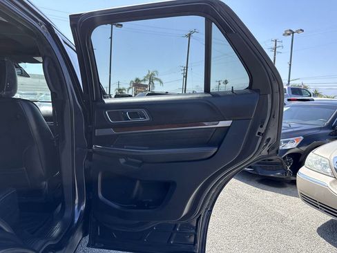 Used 2017 Ford Explorer Platinum AWD/4WD image 26