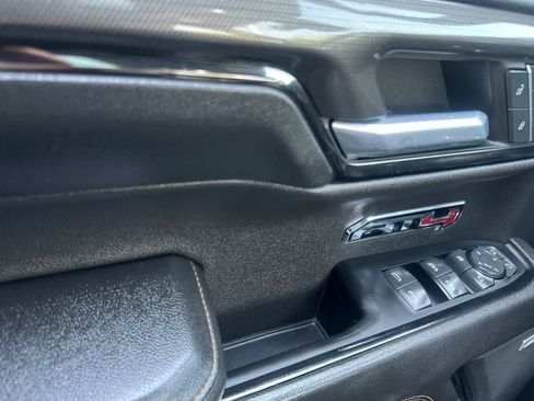 Used 2022 GMC Sierra 1500 AT4 w/ AT4 Premium Package AWD/4WD image 13