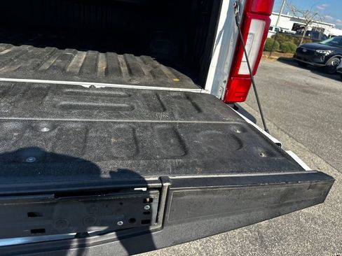 Used 2022 Ford F250 Platinum w/ FX4 Off-Road Package image 47