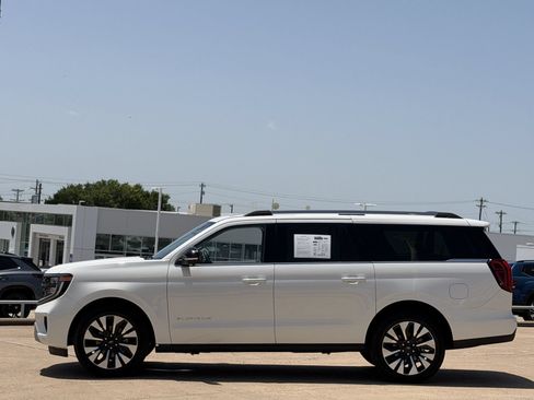 Used 2026 Ford Expedition Max Platinum w/ Driver's Package AWD/4WD image 7
