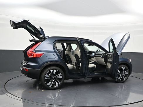 New 2026 Volvo XC40 B5 Ultra AWD/4WD image 29