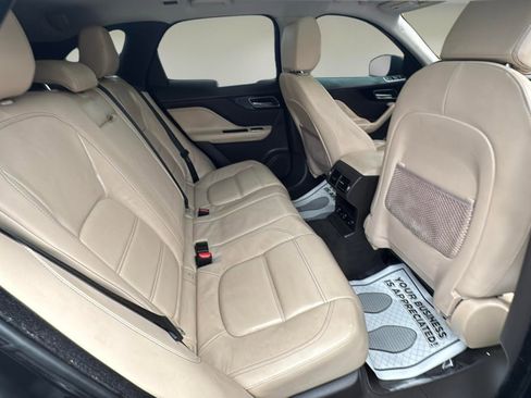 Used 2017 Jaguar F-PACE Prestige image 14