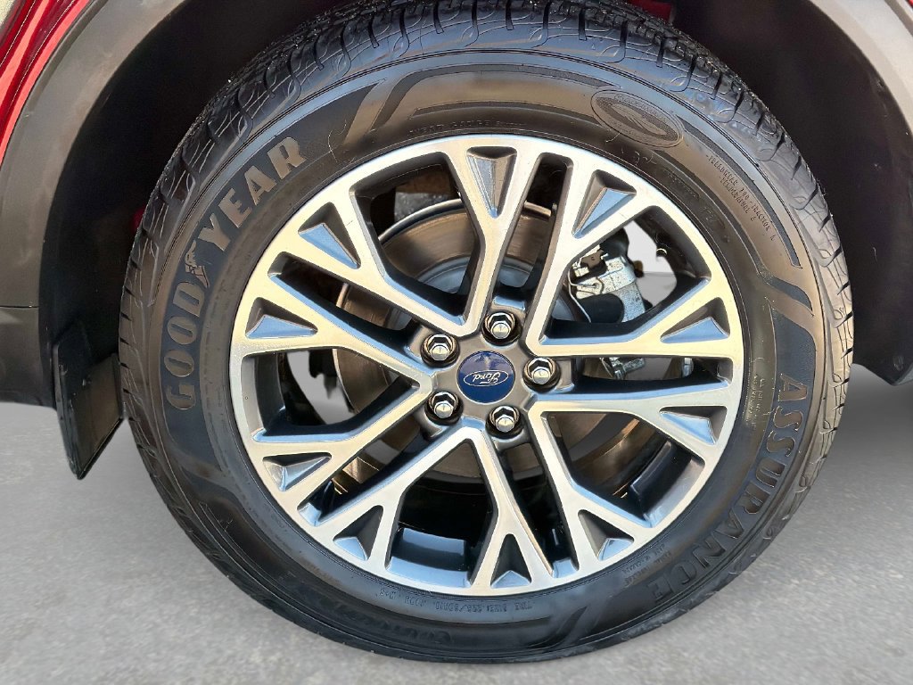 Used 2020 Ford Escape SEL FWD image 12