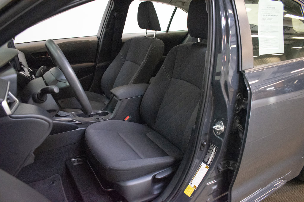 Used 2023 Toyota Corolla LE w/ Carpet Mat Package (TMS) FWD image 19