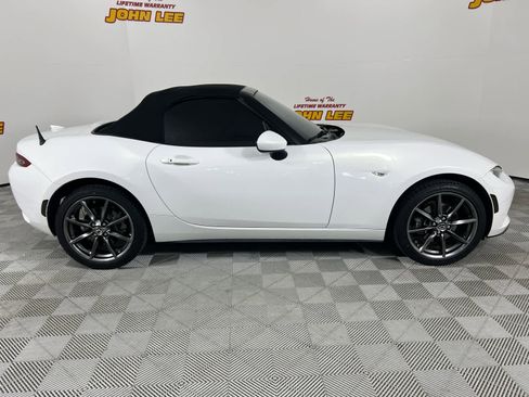 Used 2016 MAZDA MX-5 Miata Grand Touring RWD image 7