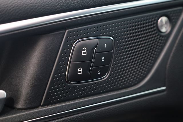Used 2019 Ford Edge ST w/ Convenience Package AWD/4WD image 16