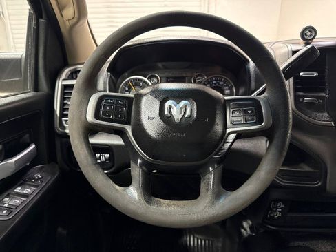 Used 2019 RAM 5500 4x4 Crew Cab image 15