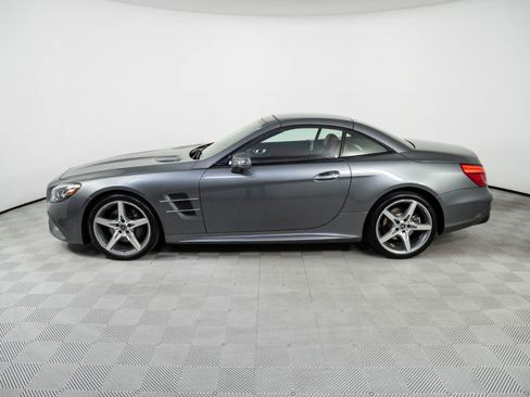 Used 2018 Mercedes-Benz SL 550 image 2