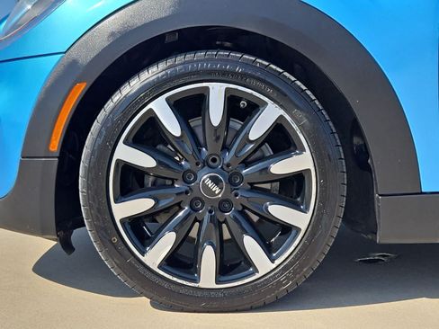 Used 2018 MINI Cooper 4-Door Hardtop FWD image 13