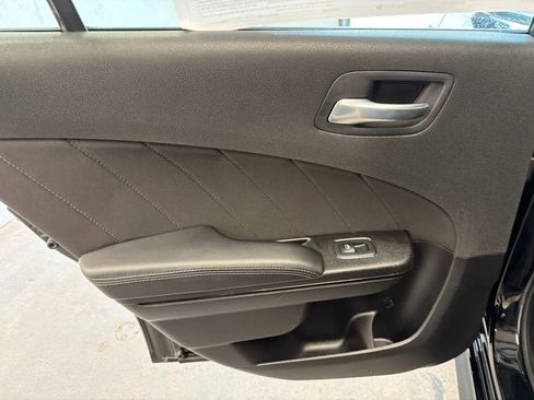 Used 2021 Dodge Charger R/T w/ Blacktop Package image 21