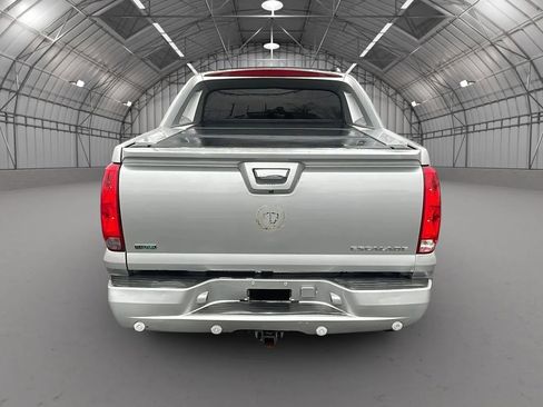 Used 2011 Cadillac Escalade EXT Premium image 4