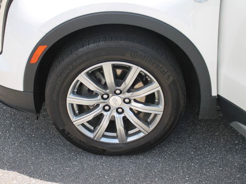 Used 2021 Cadillac XT4 Premium Luxury AWD/4WD image 33