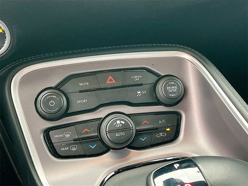 Used 2022 Dodge Challenger SXT w/ Blacktop Package image 17