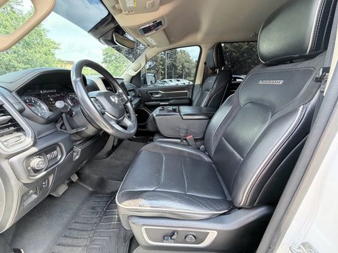 Used 2021 RAM 1500 Laramie AWD/4WD image 22