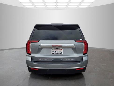 Used 2023 GMC Yukon XL Denali w/ Denali Reserve Package AWD/4WD image 5