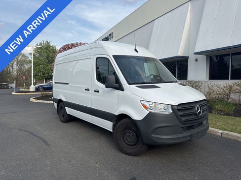 Used 2025 Mercedes-Benz Sprinter 2500 image 1