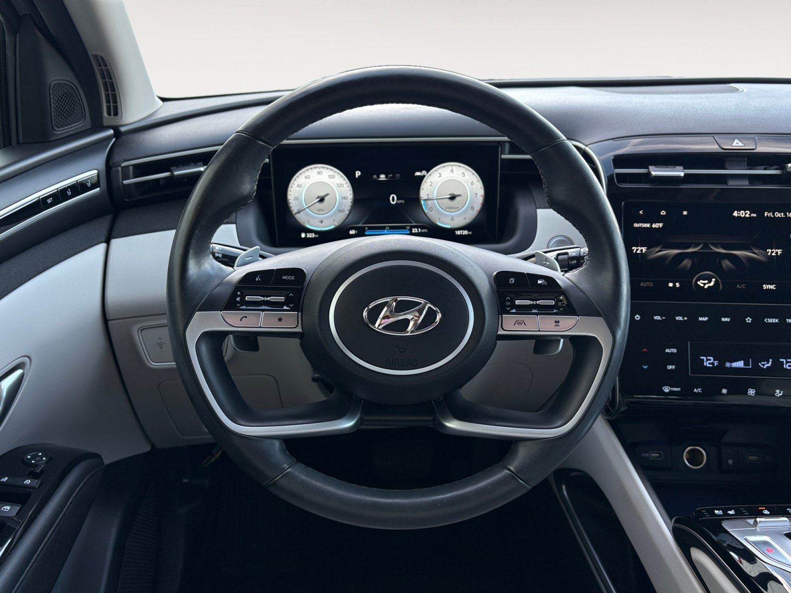 Used 2023 Hyundai Tucson Limited FWD image 13