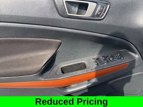 Used 2021 Ford EcoSport SE w/ SE Convenience Package image 13