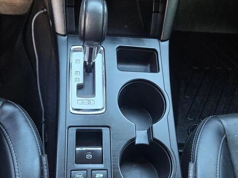 Used 2017 Subaru Outback 2.5i Limited image 13