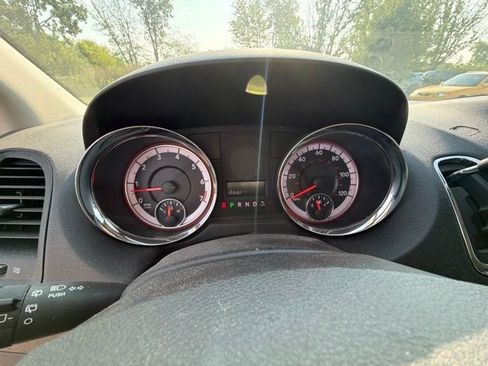 Used 2020 Dodge Grand Caravan SE FWD image 14