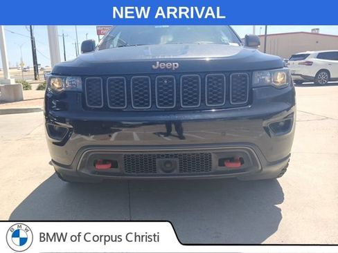 Used 2018 Jeep Grand Cherokee Trailhawk AWD/4WD image 2