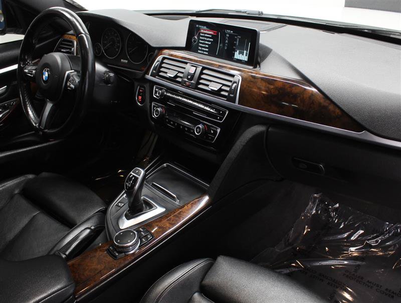 Used 2016 BMW 328i xDrive Sedan AWD/4WD image 10