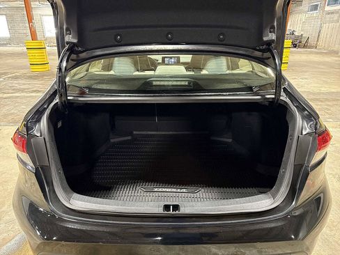 Certified 2020 Toyota Corolla LE image 11