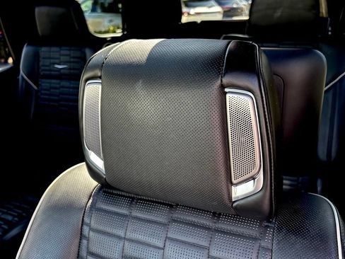 Used 2021 Cadillac Escalade Sport Platinum w/ LPO, ONYX Package AWD/4WD image 30
