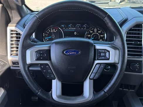 Used 2015 Ford F150 Lariat image 12