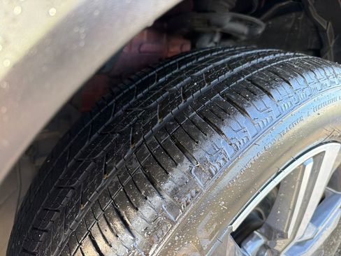 Used 2023 Nissan Rogue SL image 13