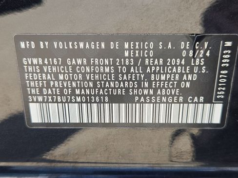 Used 2025 Volkswagen Jetta SE FWD image 35