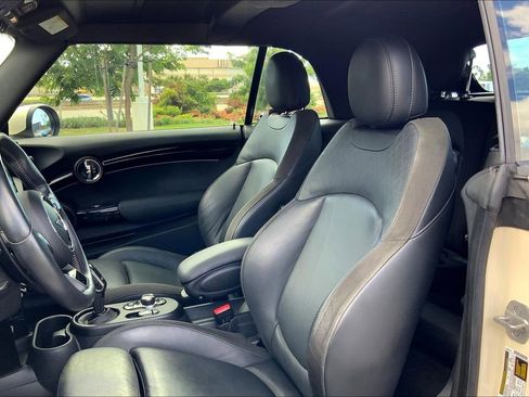 Certified 2022 MINI Cooper S w/ Driver Assistance Package image 25