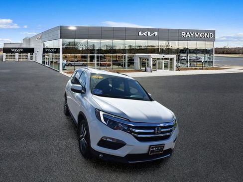 Used 2018 Honda Pilot Elite image 9