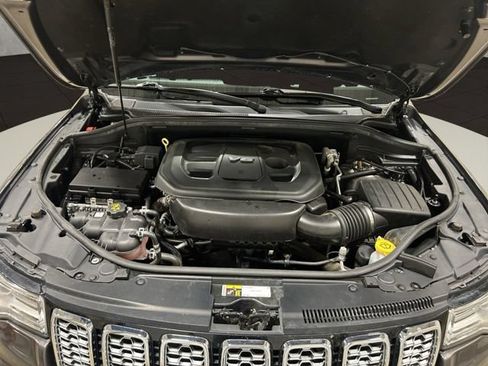 Used 2018 Jeep Grand Cherokee Summit AWD/4WD image 26