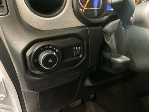 Used 2025 Jeep Wrangler Unlimited Sport AWD/4WD image 10