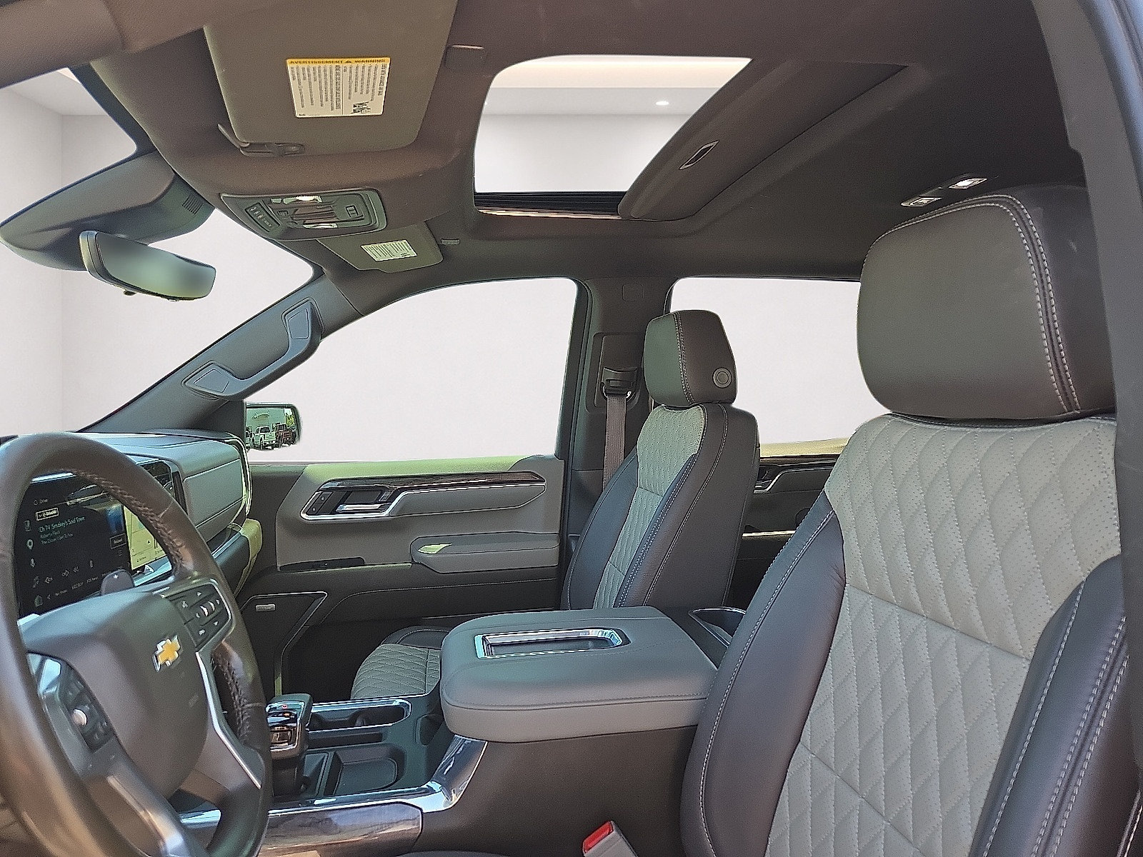 Used 2022 Chevrolet Silverado 1500 LTZ w/ LTZ Premium Package AWD/4WD image 9