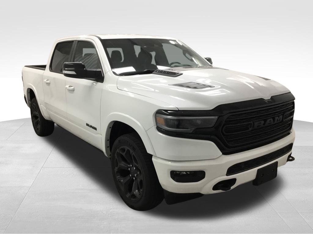 Used 2022 RAM 1500 Limited w/ Night Edition AWD/4WD image 3