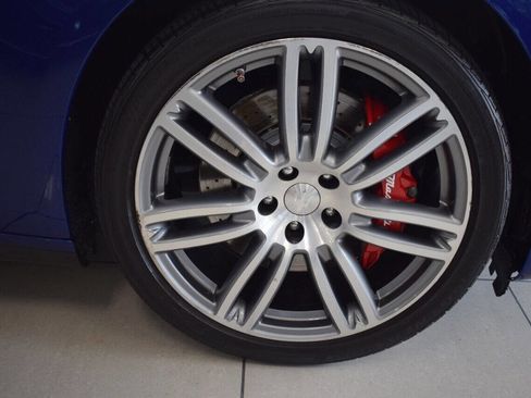 Used 2016 Maserati Ghibli S RWD image 14