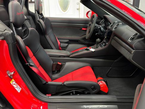 Used 2025 Porsche 718 Boxster Spyder RS RWD image 20