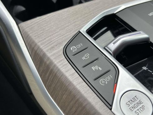 Used 2025 BMW 330i xDrive Sedan image 15